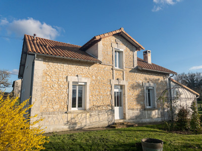 house for sale in Charente