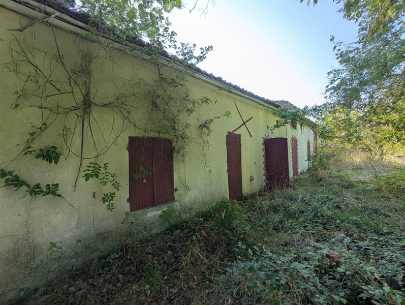 French property for sale in Lys-Haut-Layon, Maine-et-Loire - €80,000 - photo 1
