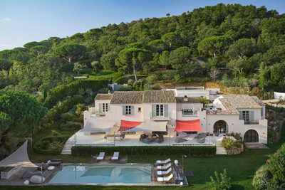 Rare opportunité d'acquérir une propriété très spéciale au cœur du Golfe de Saint Tropez.
