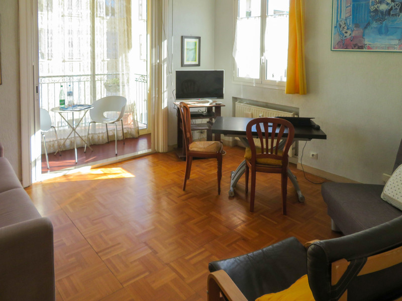 French property for sale in Nice, Alpes-Maritimes - &#8364;365,000 - photo 2