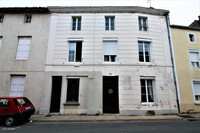 Maison à vendre à Chef-Boutonne, Deux-Sèvres - 99 000 € - photo 10
