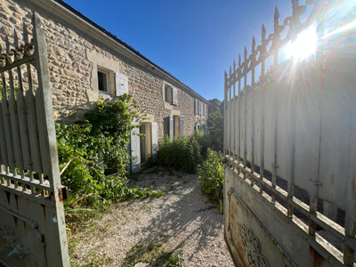 French property for sale in Grandjean, Charente-Maritime - €210,000 - photo 9