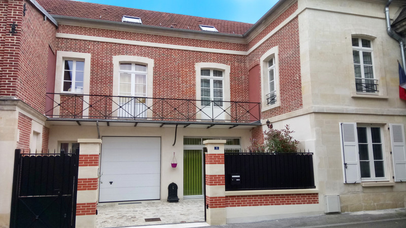 Appartement à vendre à Clermont, Oise - 287 000 € - photo 1