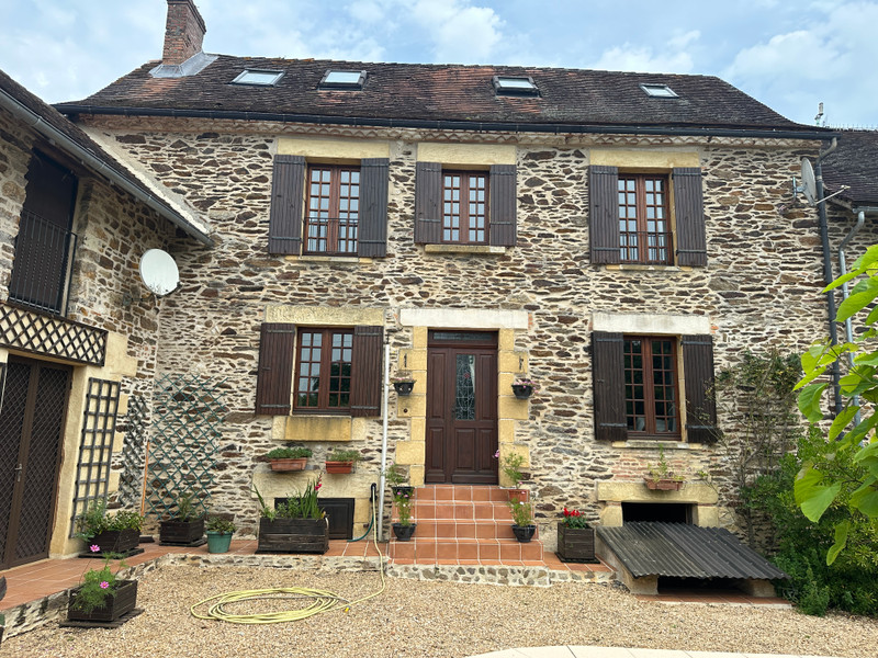 French property for sale in Chalais, Dordogne - €449,500 - photo 8