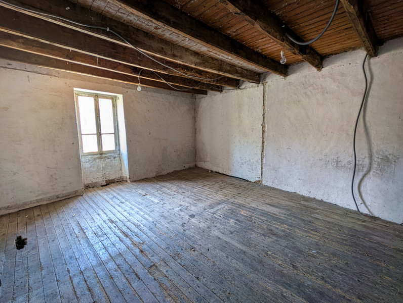 French property for sale in Saint-Amand-Magnazeix, Haute-Vienne - €60,000 - photo 3