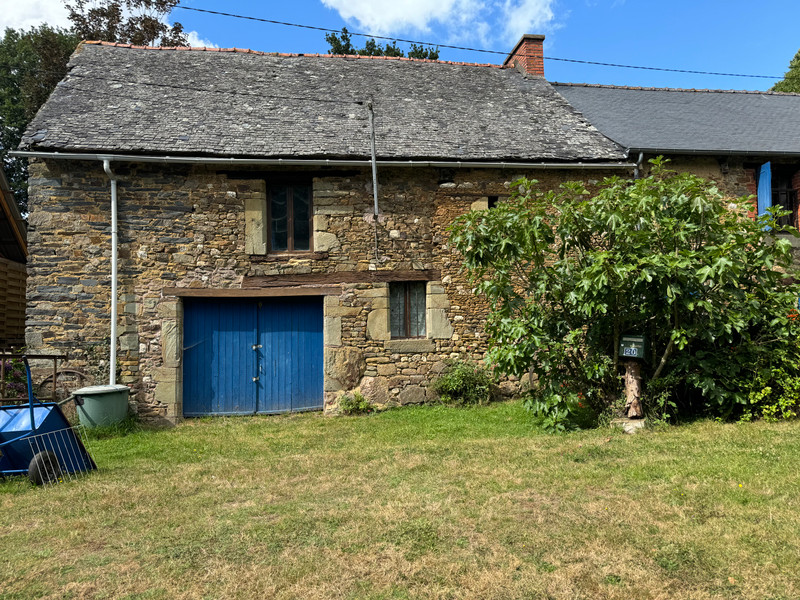 French property for sale in Guilliers, Morbihan - €119,000 - photo 2