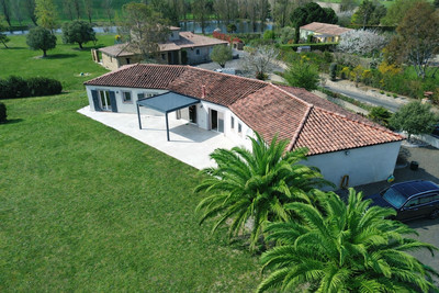 Maison à vendre à Villeneuve-lès-Montréal, Aude, Languedoc-Roussillon, avec Leggett Immobilier