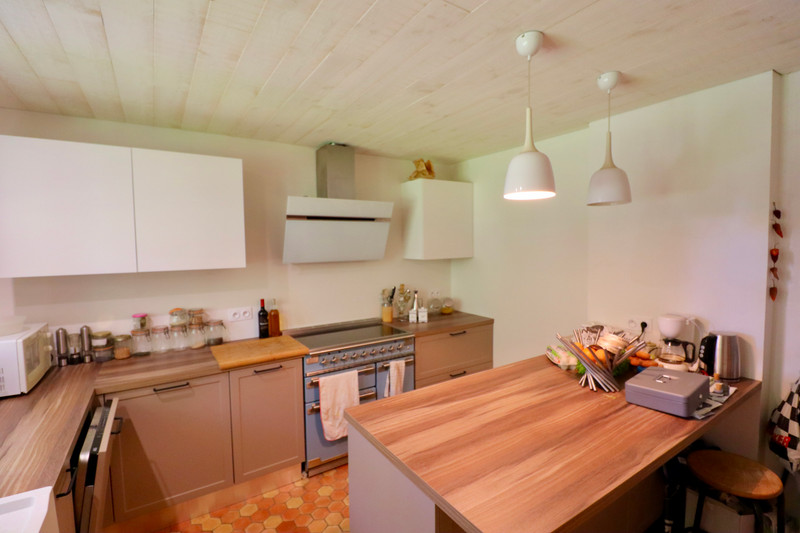 French property for sale in Marthon, Charente - €299,975 - photo 1