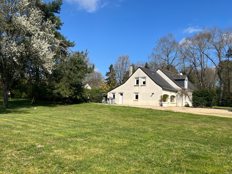 French property for sale in Chinon, Indre-et-Loire - €445,000 - photo 1