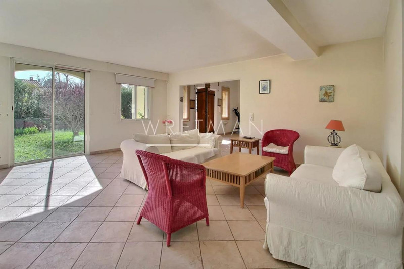 French property for sale in Saint-Paul-en-Forêt, Var - €795,000 - photo 5