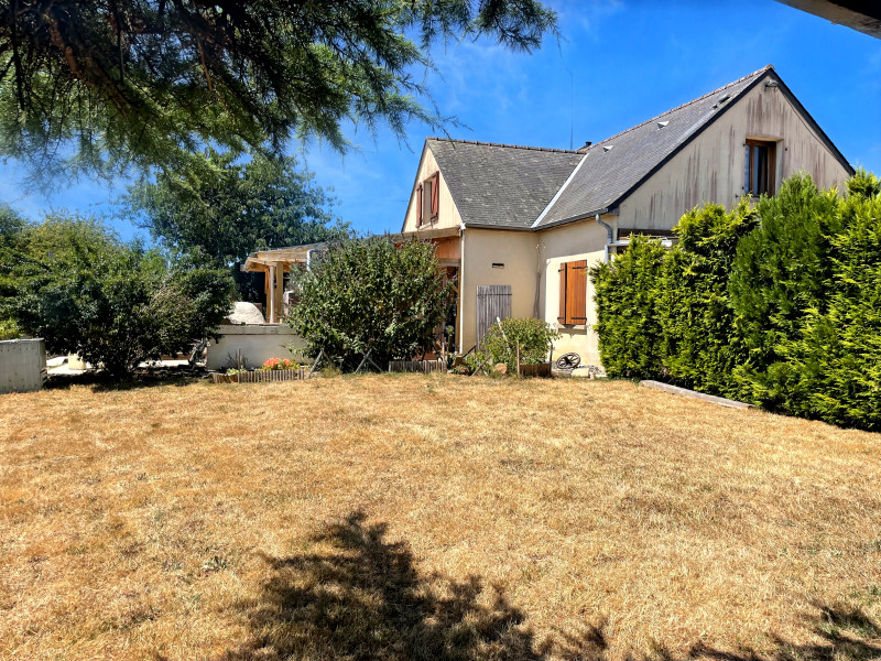 French property for sale in Champéon, Mayenne - €225,806 - photo 6