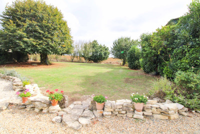 French property for sale in Chizé, Deux-Sèvres - €256,800 - photo 12