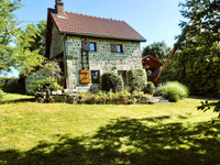 Maison à vendre à Saint-Gervais-d'Auvergne, Puy-de-Dôme - 495.000 € - photo 6