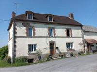 Maison à vendre à Buxières-les-Mines, Allier - 210.951 € - photo 1
