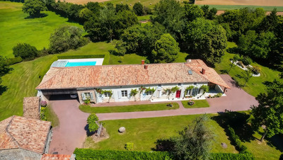 house for sale in Deux-Sèvres