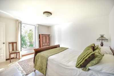 Beautiful bourgeoise 1850's mansion in the Mansart style, offering about 352m2 living space and 5713 m2 garden