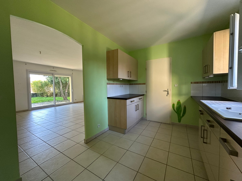 French property for sale in Rosnay, Vendée - €175,000 - photo 3
