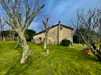 Maison à vendre à Clérac, Charente-Maritime - 172.800 € - photo 6