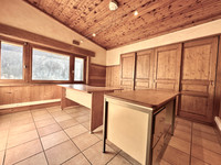 Chalet à vendre à Bozel, Savoie - 550.000 € - photo 4