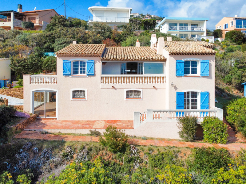 French property for sale in Saint-Raphaël, Var - €1,349,000 - photo 4