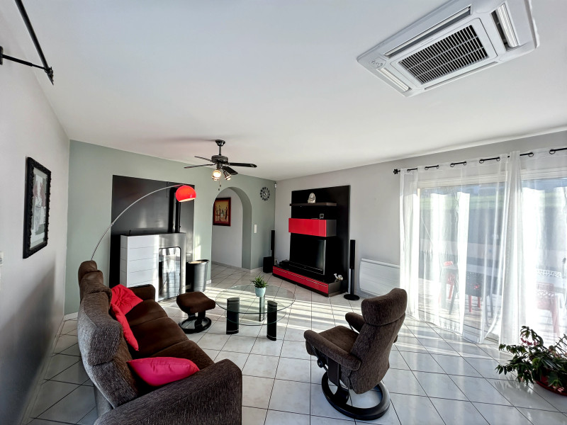 French property for sale in Mervent, Vendée - €414,000 - photo 4