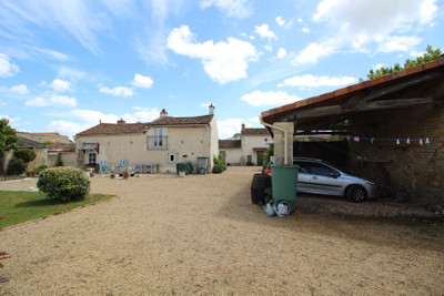 French property for sale in Loretz-d'Argenton, Deux-Sèvres - €48,600 - photo 3