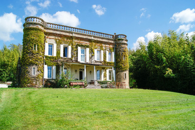 Chateau à vendre à Béceleuf, Deux-Sèvres, Poitou-Charentes, avec Leggett Immobilier