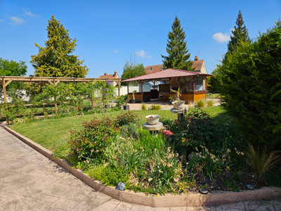 French property for sale in Argentan, Orne - €579,000 - photo 2