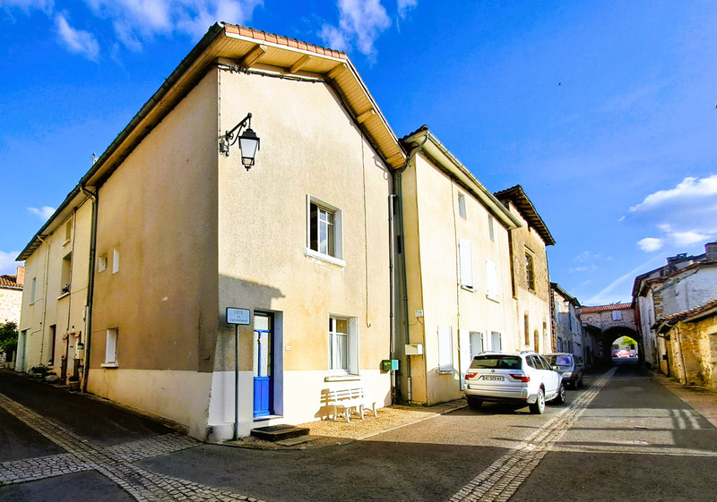 Propriété à vendre à Availles-Limouzine, Vienne - 58 600 €