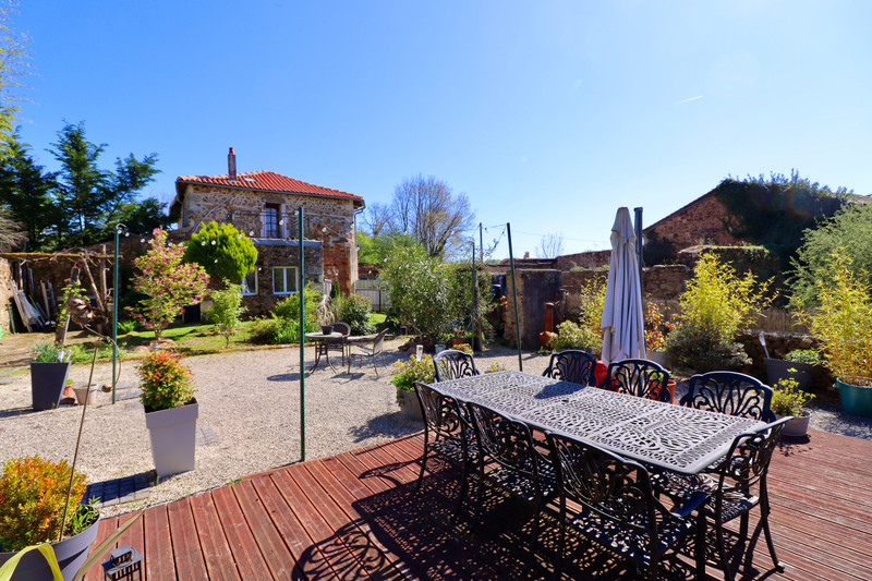 French property for sale in Montbron, Charente - €189,000 - photo 7