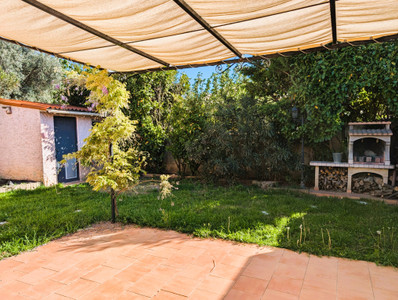 French property for sale in Rochefort-du-Gard, Gard - €295,000 - photo 6