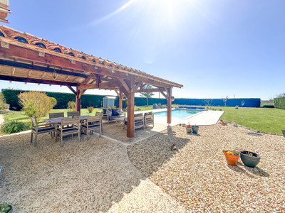 French property for sale in Bréville, Charente - €299,600 - photo 12