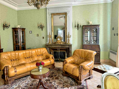 French property for sale in Lesparre-Médoc, Gironde - €515,000 - photo 5