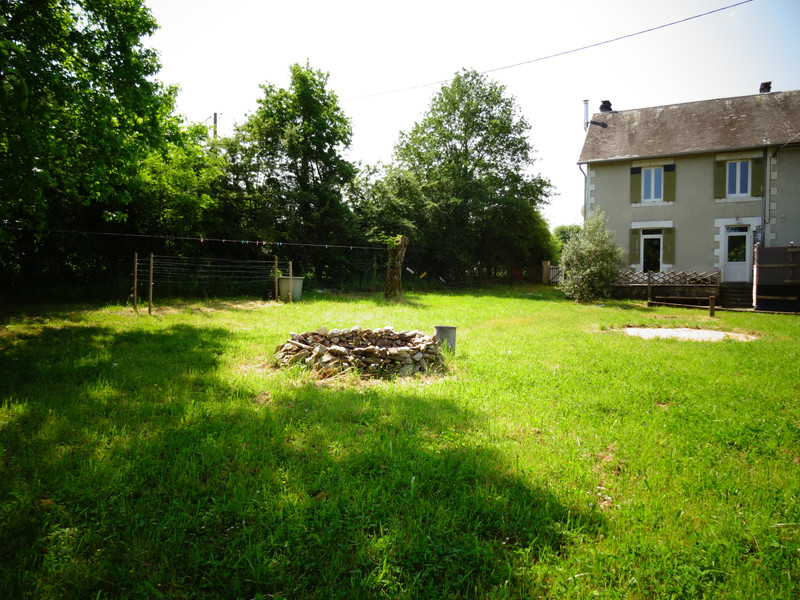 French property for sale in Chalais, Dordogne - &#8364;81,400 - photo 2