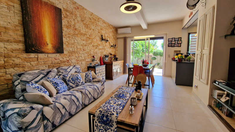 French property for sale in La Livinière, Hérault - €248,000 - photo 2