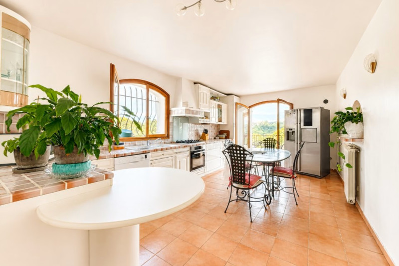 French property for sale in Saint-Paul-de-Vence, Alpes-Maritimes - €1,680,000 - photo 2