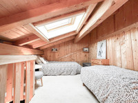 Chalet à vendre à Courchevel, Savoie - 560.000 € - photo 2