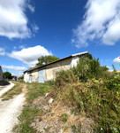 Grange à vendre à Bellevigne, Charente - 41.600 € - photo 2 Grange à vendre à Bellevigne, Charente - 41.600 € - photo 2