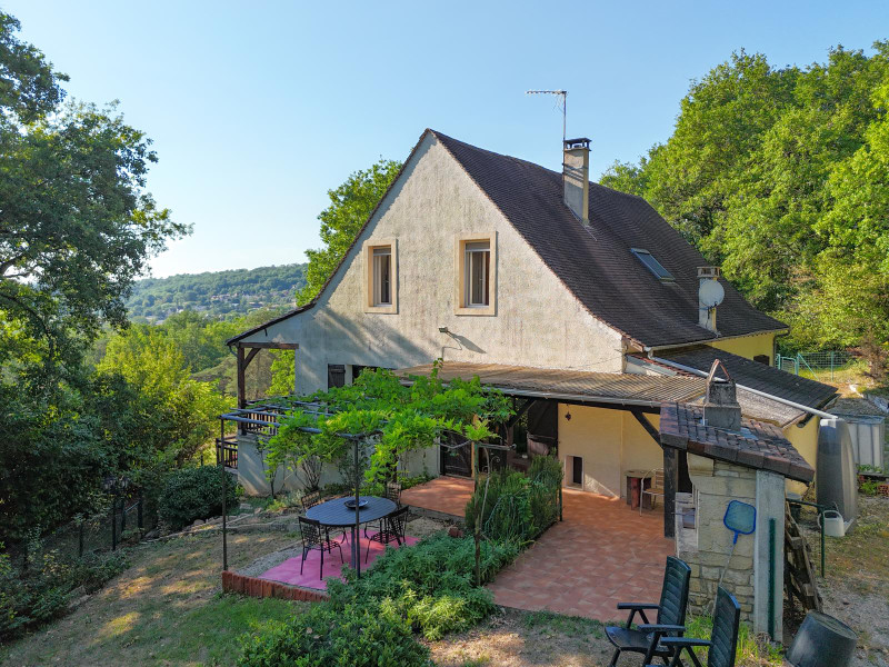 French property for sale in Les Farges, Dordogne - €288,000 - photo 2