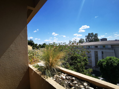 French property for sale in Avignon, Vaucluse - €154,500 - photo 2