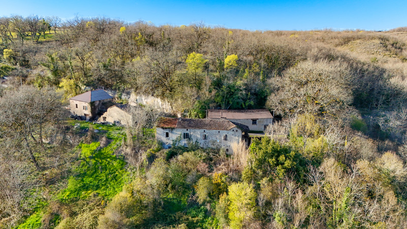 Propriété à vendre à Montcuq-en-Quercy-Blanc, Lot - 93 500 €