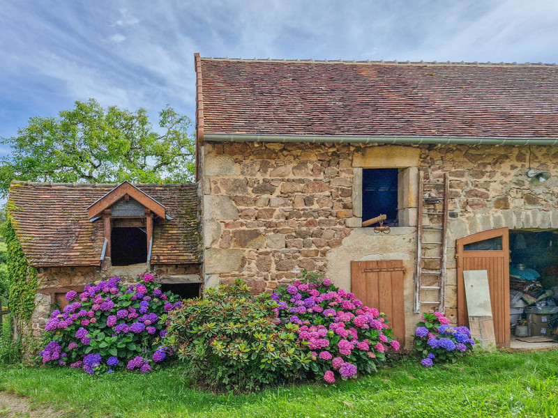 Maison à vendre à Beaubery, Saône-et-Loire - 246.000 € - photo 1