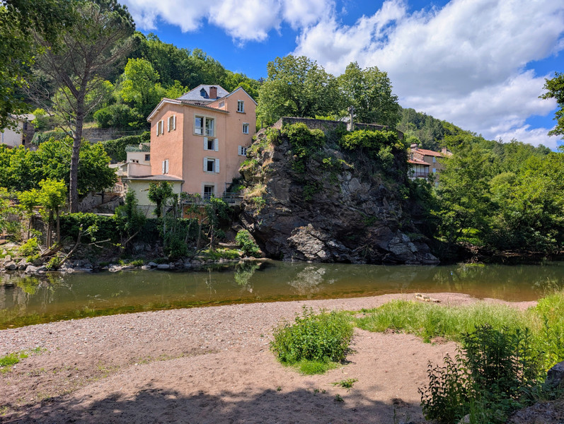 French property for sale in Saint-Sernin-sur-Rance, Aveyron - €547,000 - photo 0