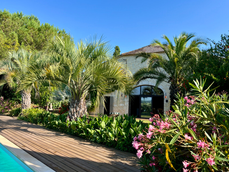 French property for sale in Duras, Lot-et-Garonne - €650,000 - photo 1