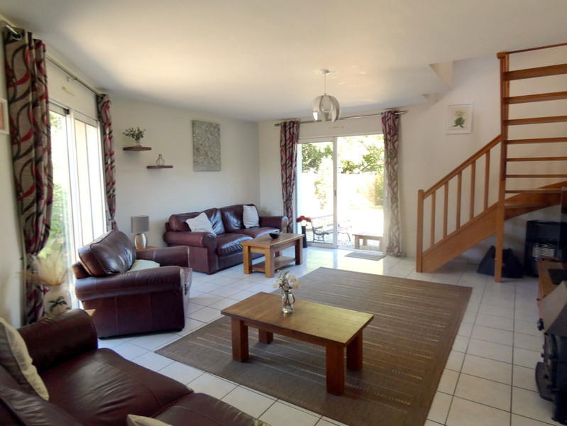 French property for sale in Pludual, Côtes-d'Armor - €267,500 - photo 2