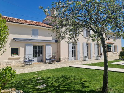French property for sale in Sainte-Même, Charente-Maritime - €390,000 - photo 3