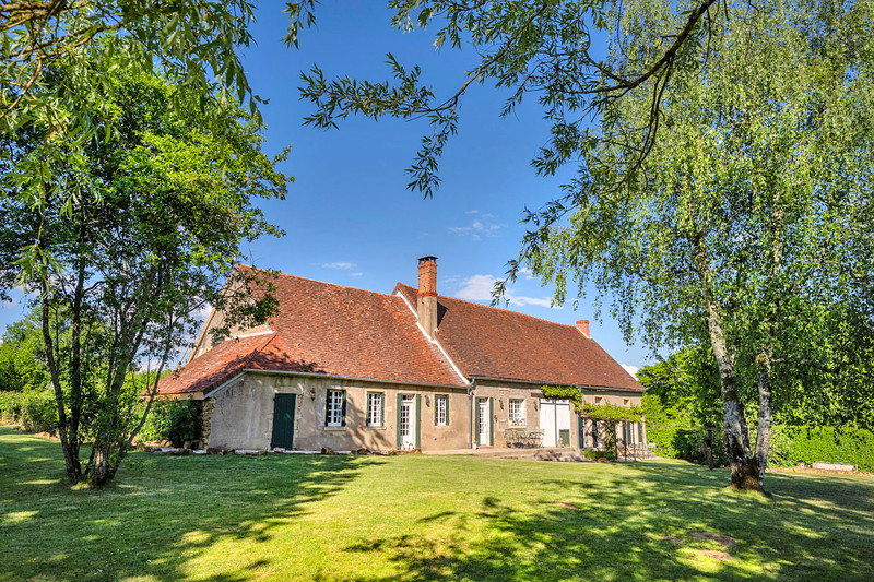 Commerce à vendre à Colméry, Nièvre - 795.000 € - photo 1