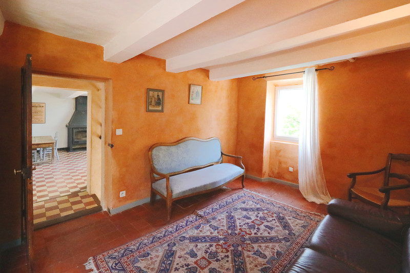 French property for sale in Saint-Christol, Vaucluse - €298,000 - photo 4