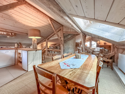 RARE & Exclusive a 168m2 beautiful 3 bedroom village house in this sought after village of Le Praz, Courchevel