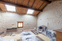 Maison à vendre à Saint-Martin-de-Juillers, Charente-Maritime - 299 950 € - photo 9